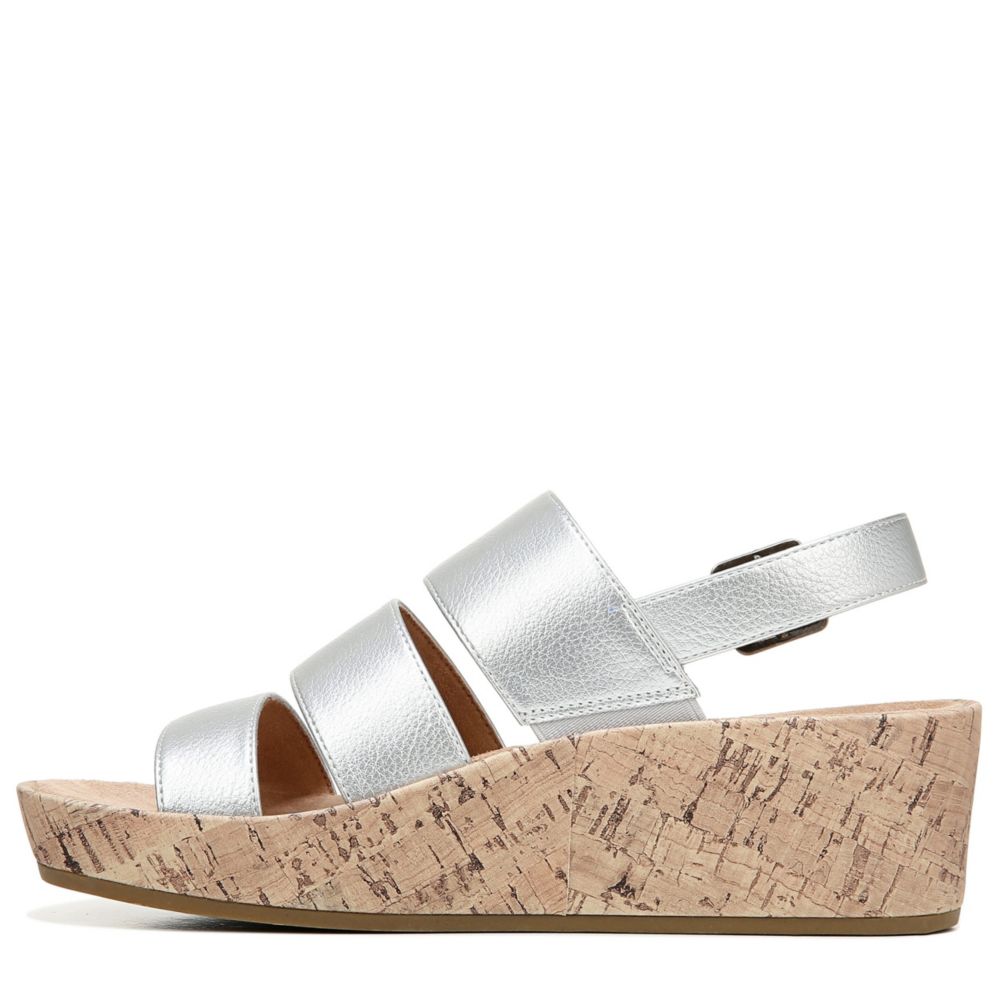 LIFESTRIDE Womens Wynonna Wedge Sandal - SILVER