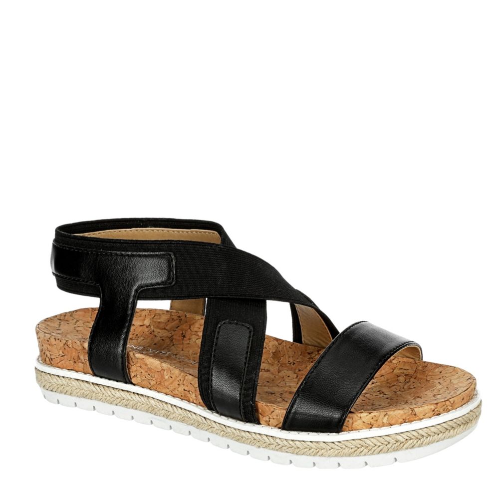 adrienne vittadini black sandals