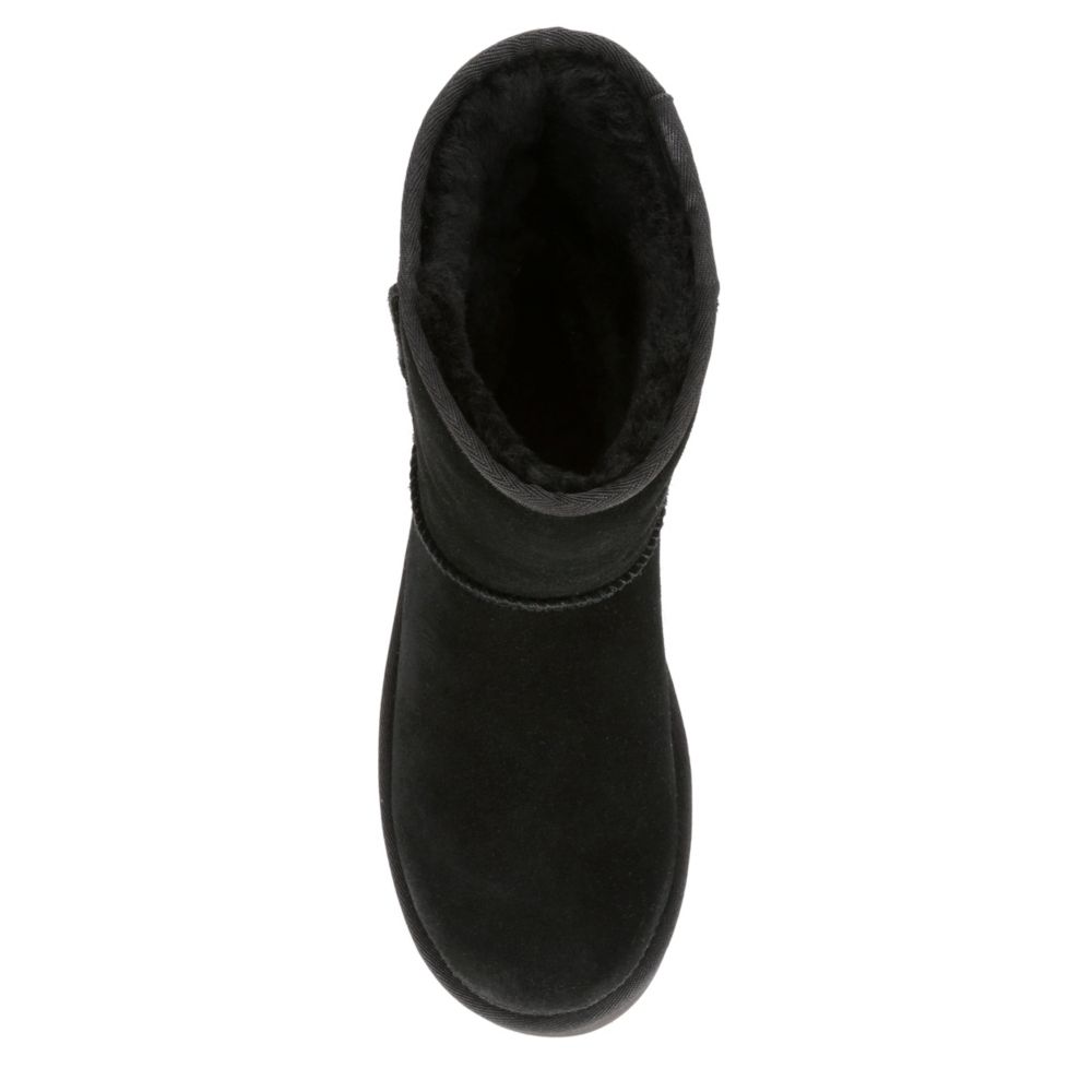 off broadway shoes uggs