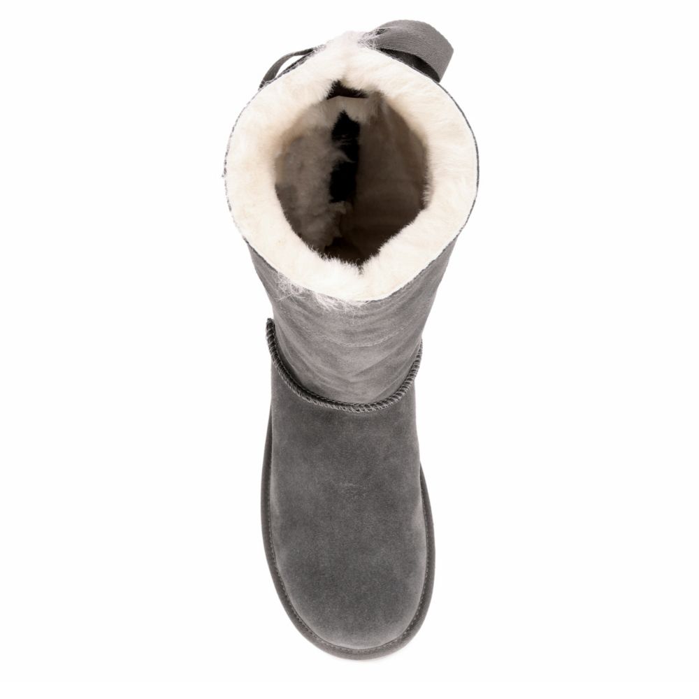 off broadway shoes uggs