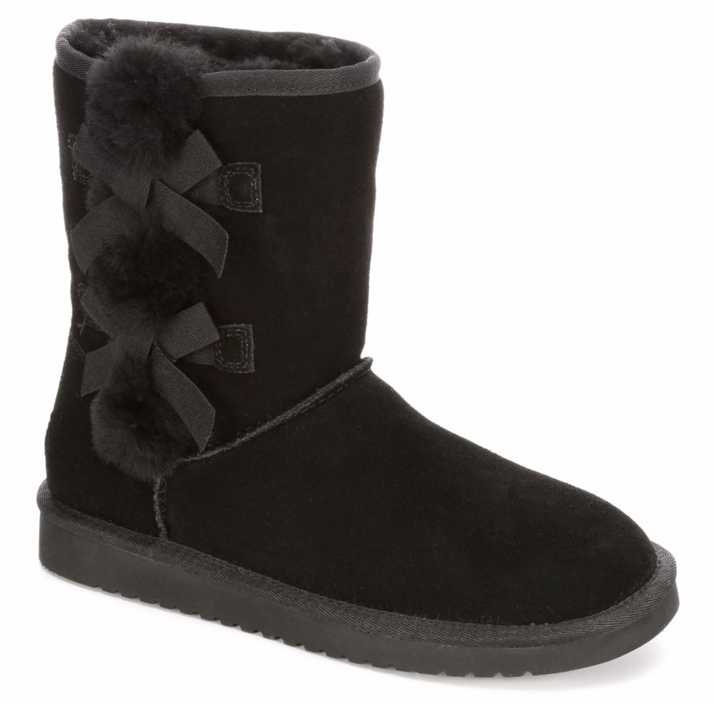women's short furry boots