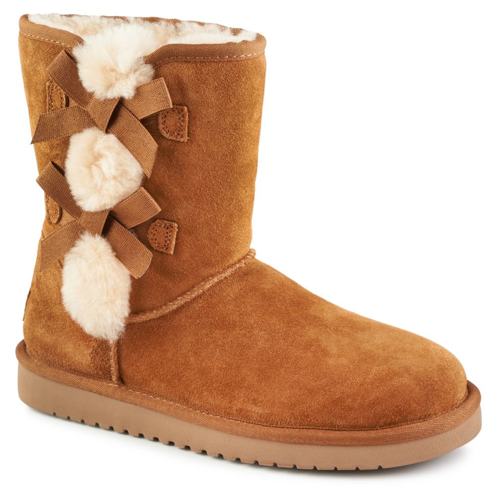 women's short furry boots