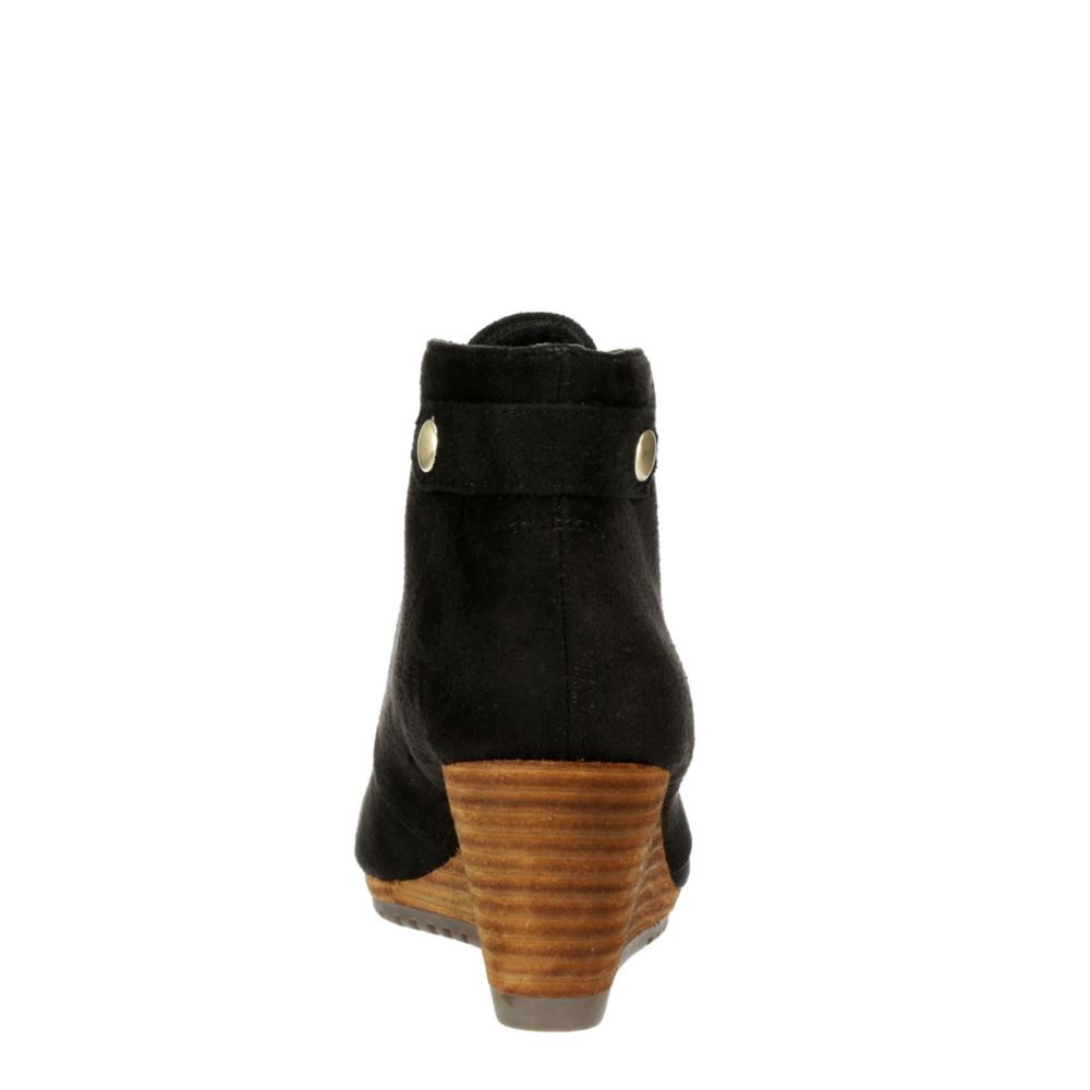 conquer wedge bootie