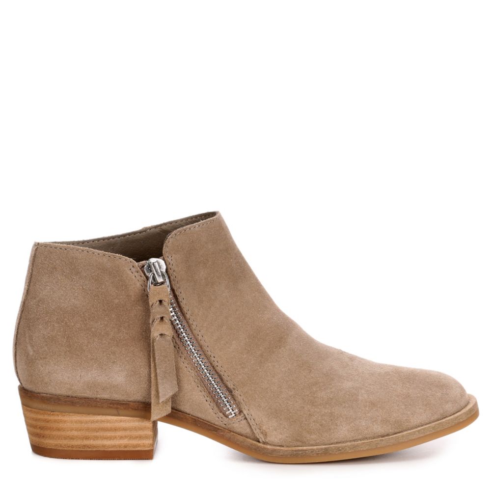 DARK TAUPE