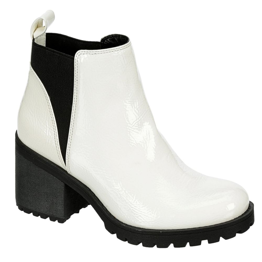 dirty laundry duck boots