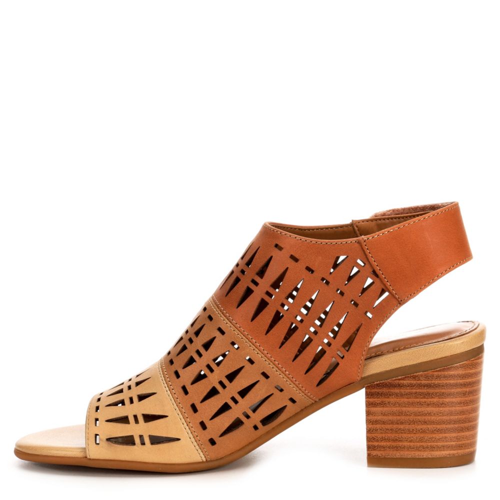 COMFORTIVA Womens Ally Sandal - BROWN
