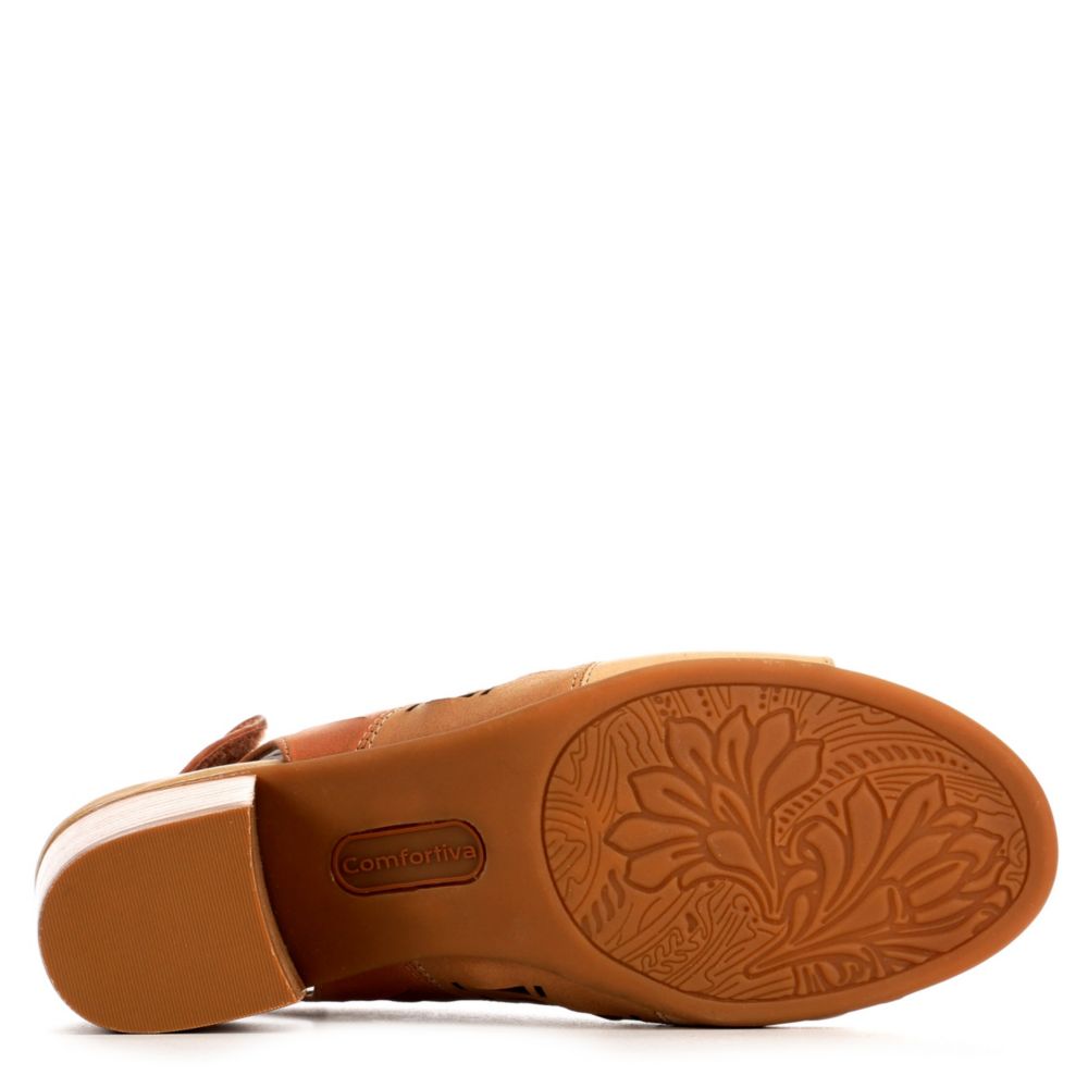 COMFORTIVA Womens Ally Sandal - BROWN