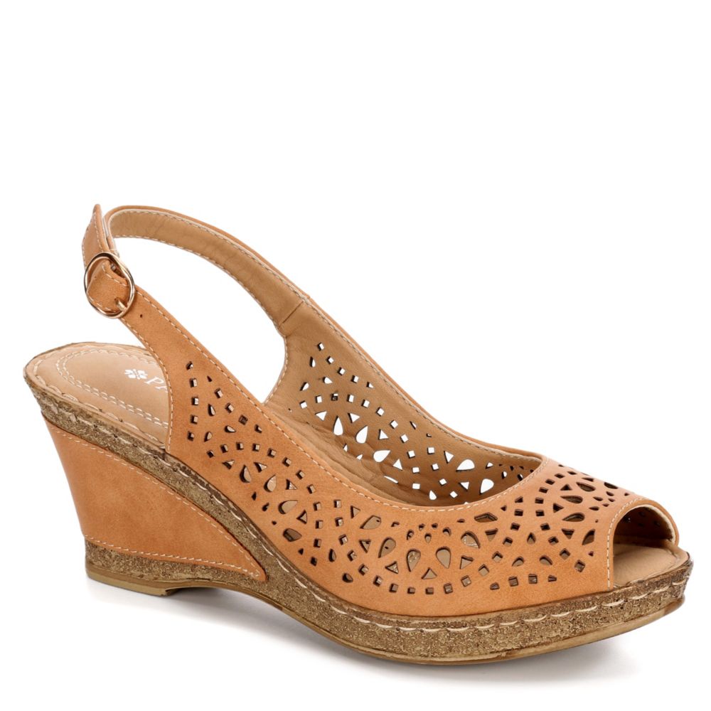 PATRIZIA Womens Shaninoqua Wedge Sandal - CAMEL