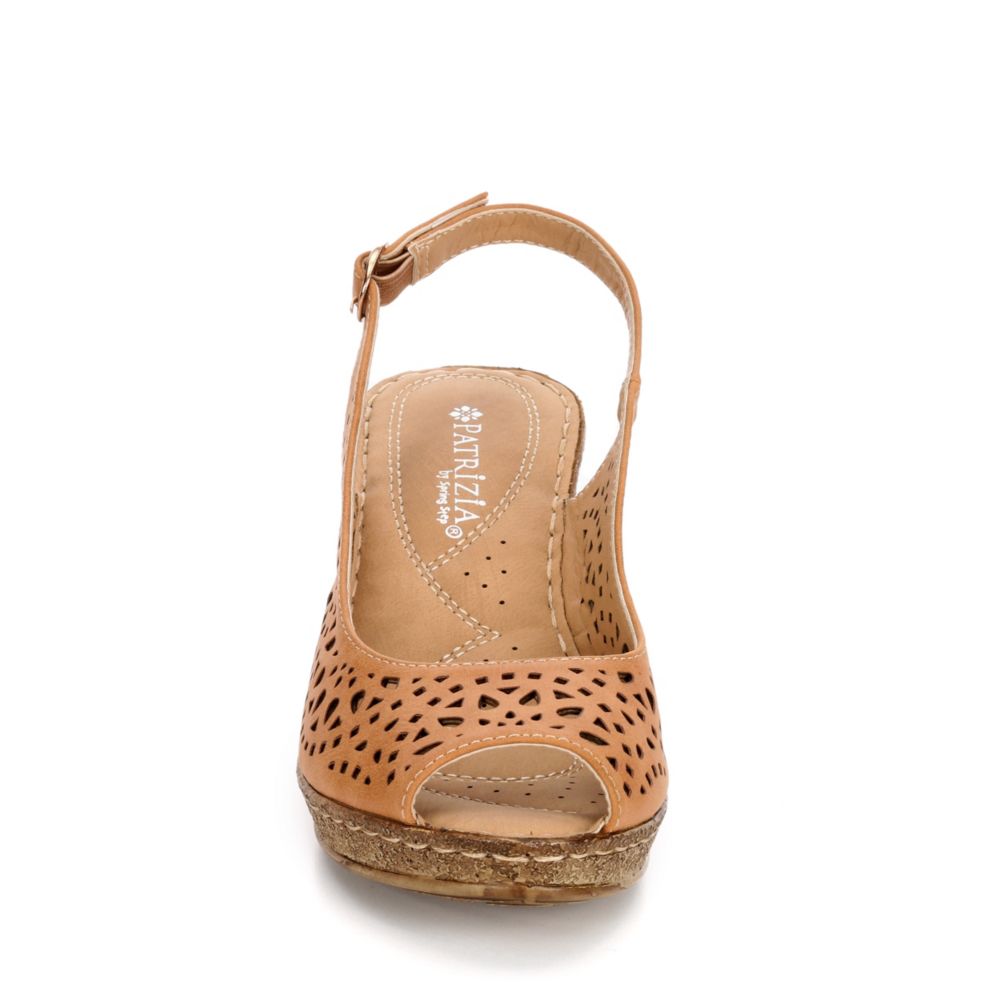 PATRIZIA Womens Shaninoqua Wedge Sandal - CAMEL