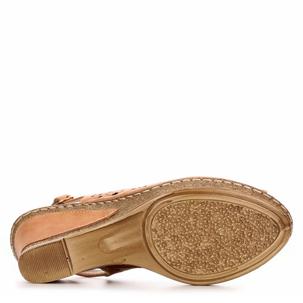 PATRIZIA Womens Shaninoqua Wedge Sandal - CAMEL