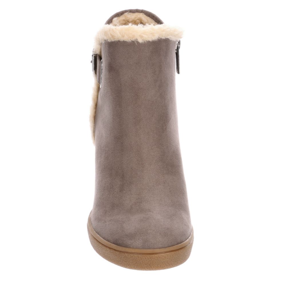 unisa mobi wedge bootie