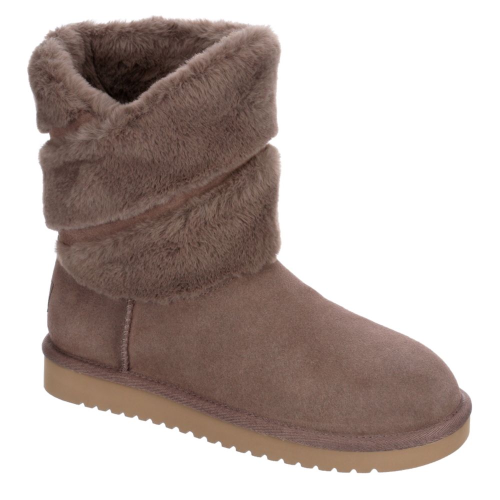 off broadway shoes uggs