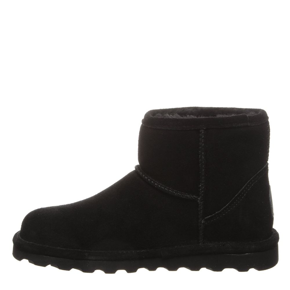 short black fur boots