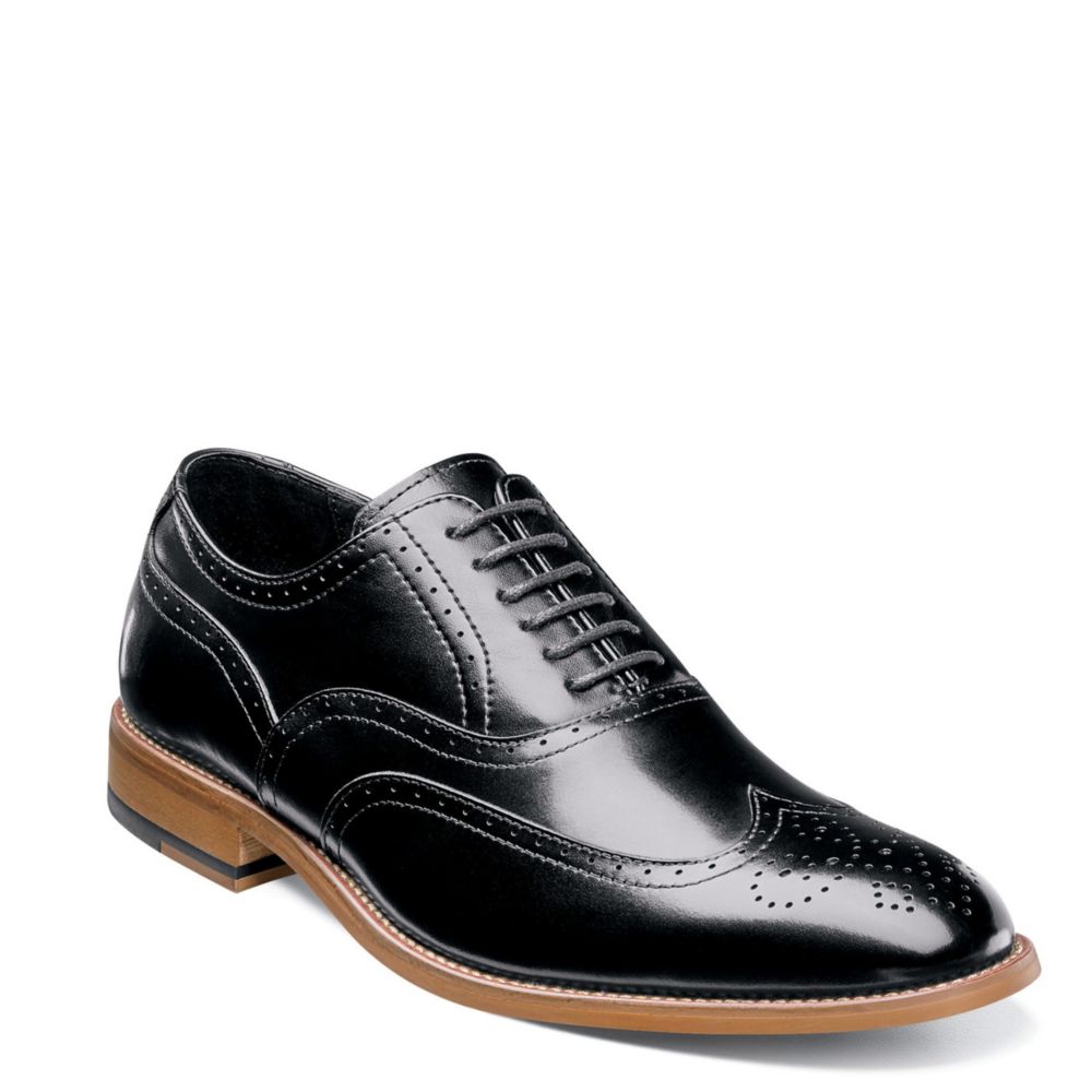 stacy adams men's dunbar wingtip oxford