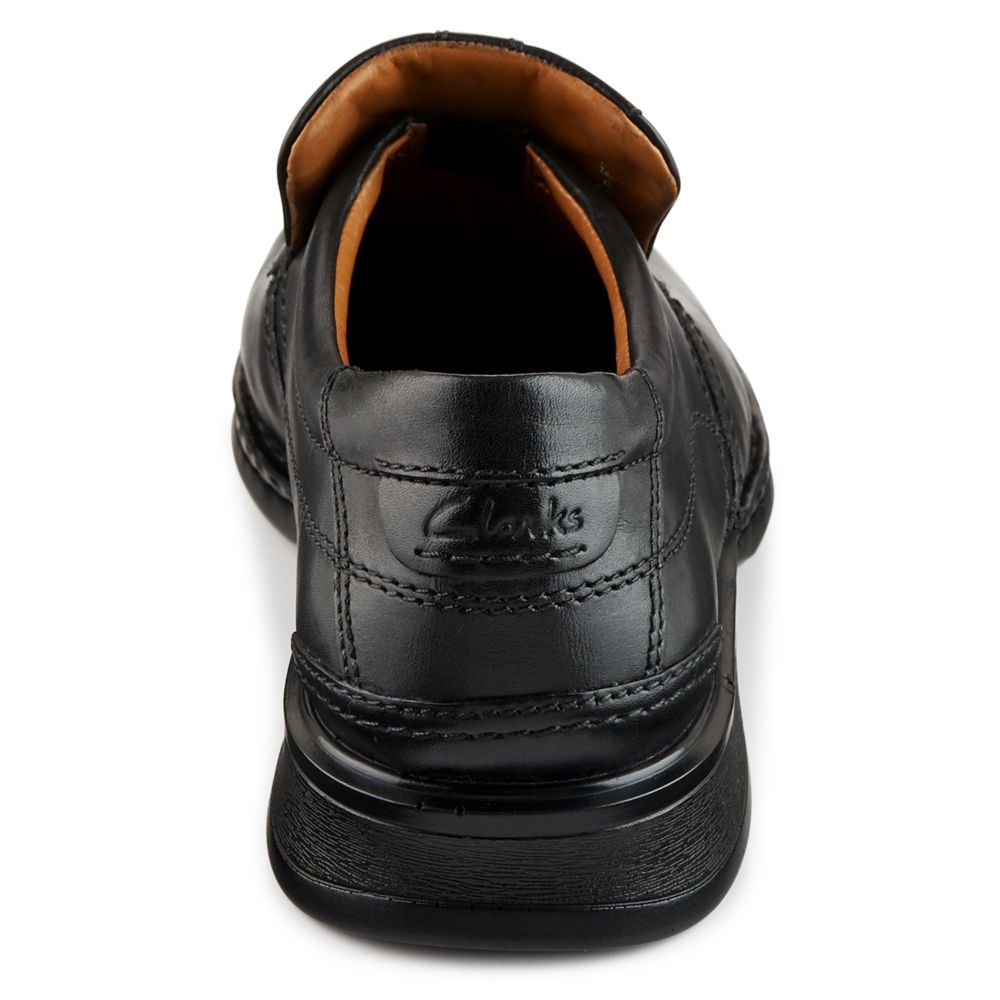 CLARKS Mens Escalade Step Slip On Shoe - BLACK