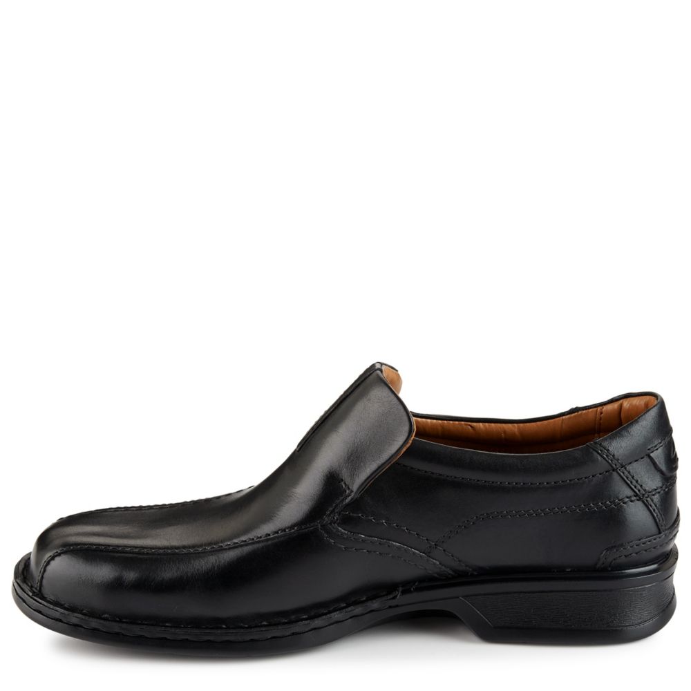 CLARKS Mens Escalade Step Slip On Shoe - BLACK
