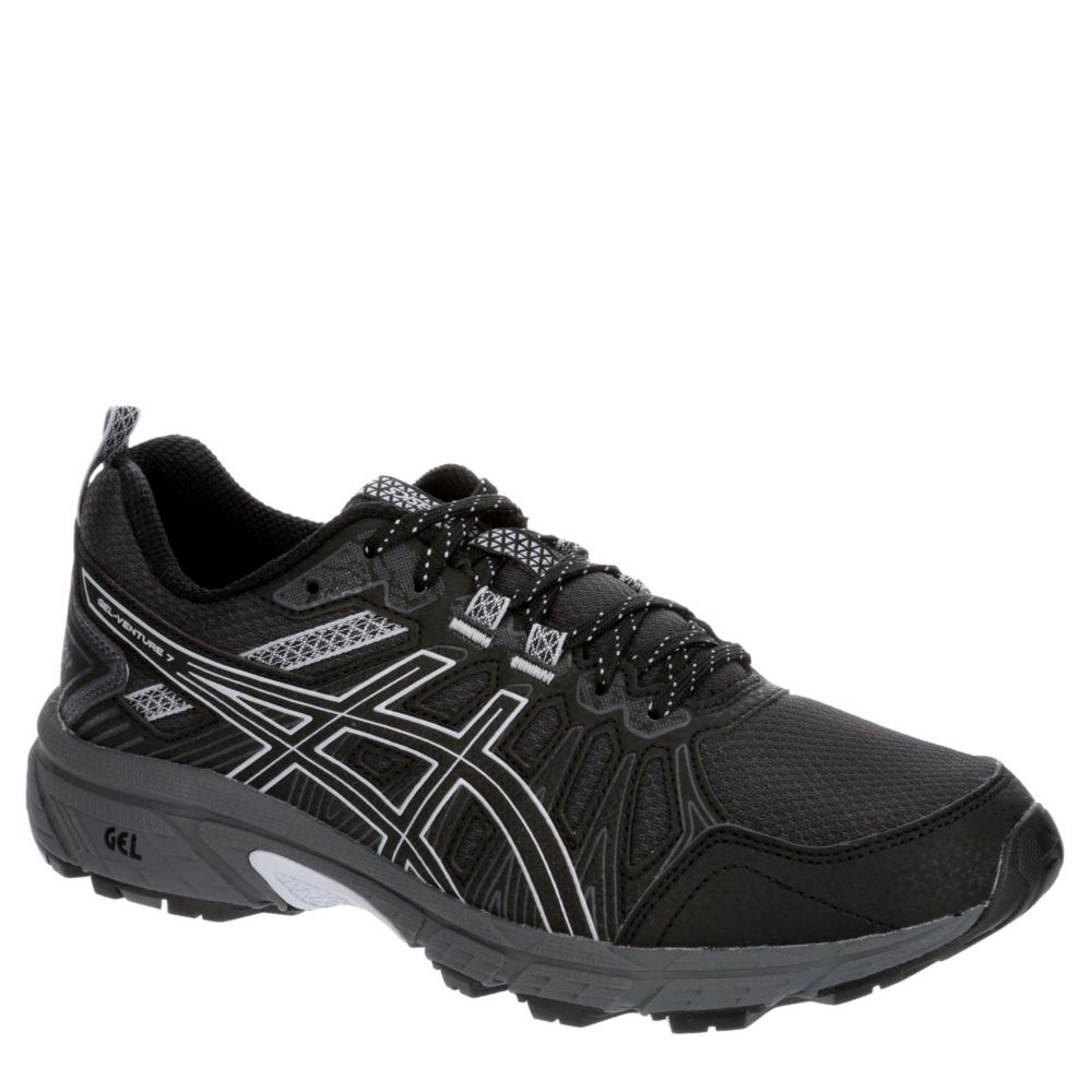 black asics running shoes