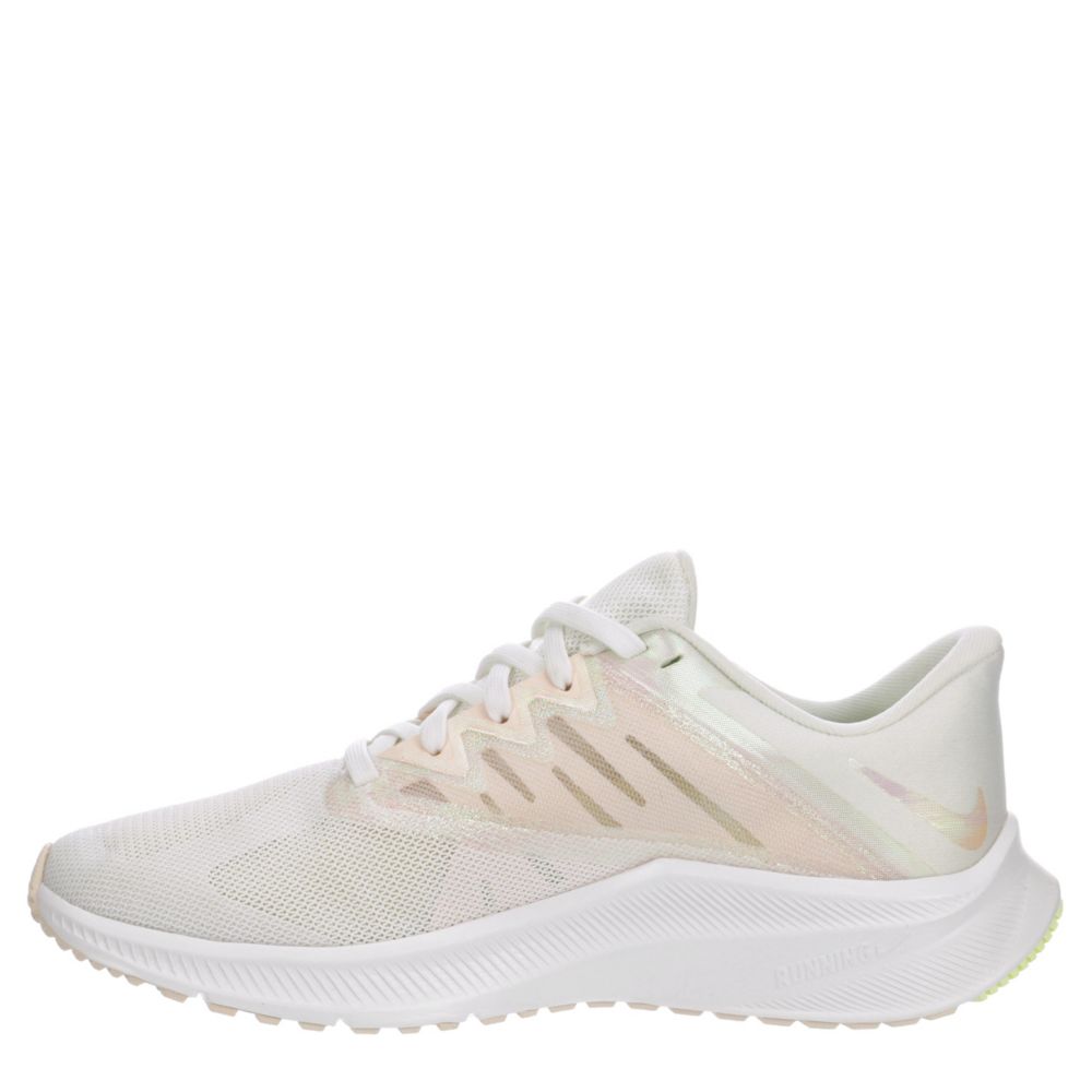 NIKE Womens Quest 3 Running Shoe - WHITE