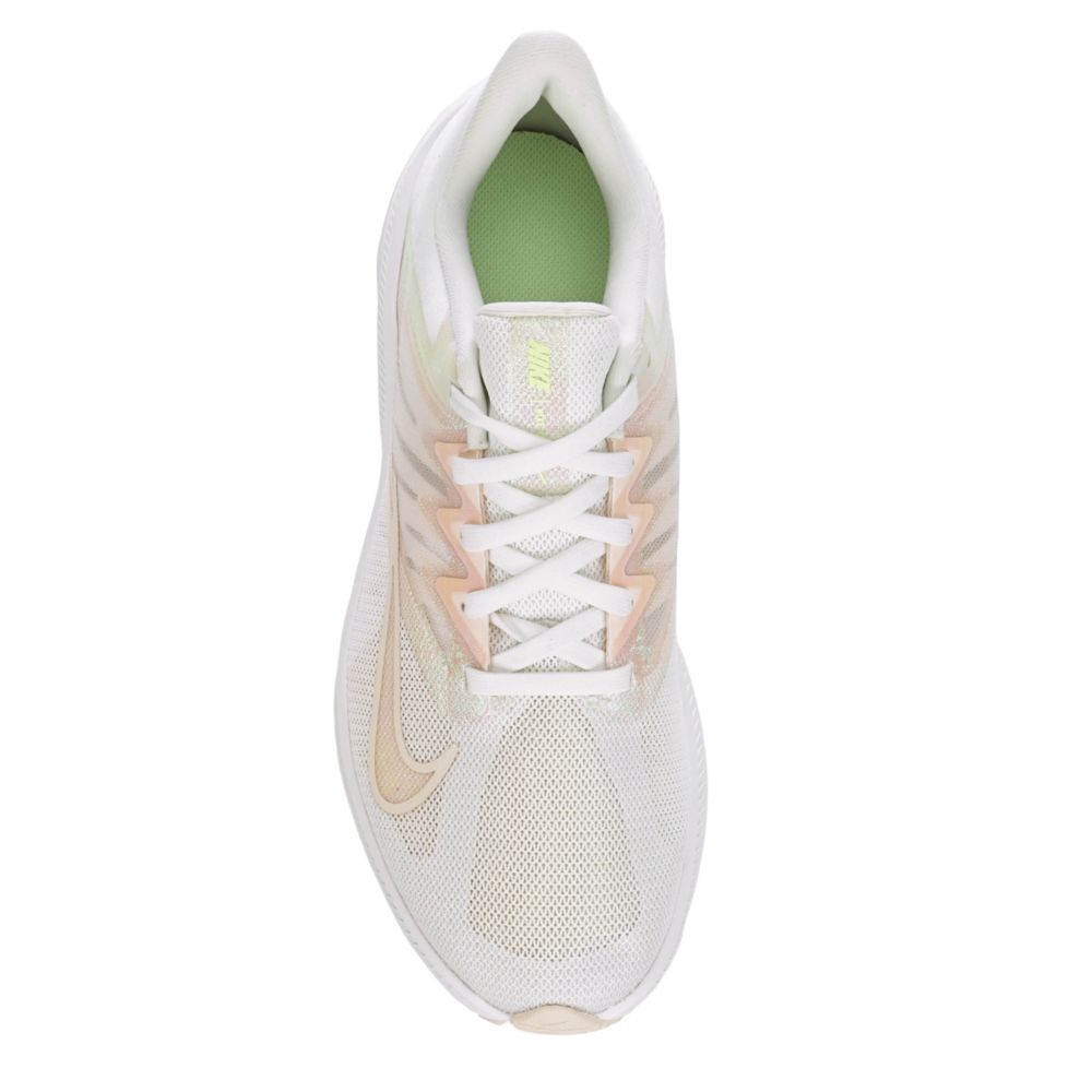 NIKE Womens Quest 3 Running Shoe - WHITE