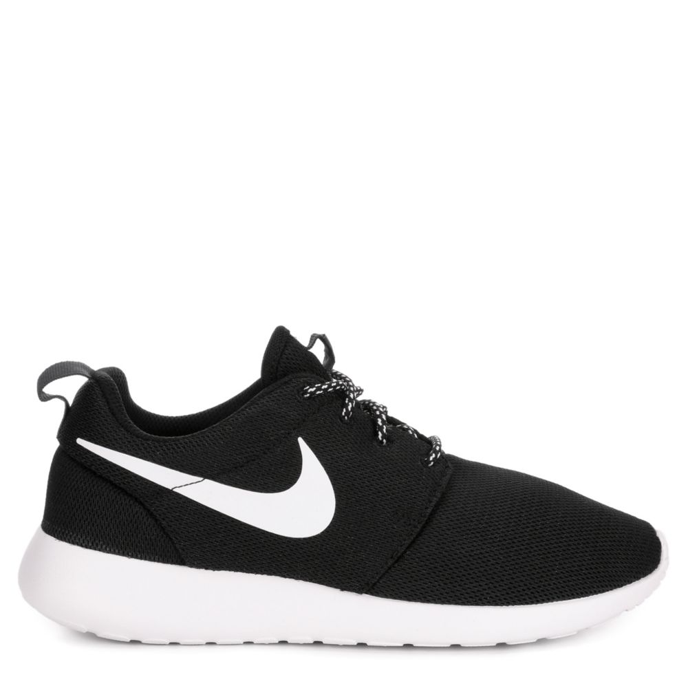 womens white roshes