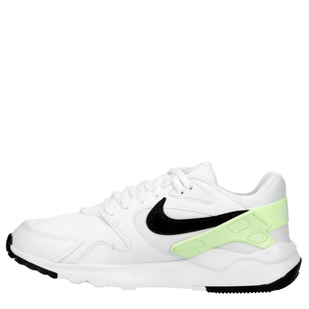 NIKE Womens Ld Victory Sneaker - WHITE