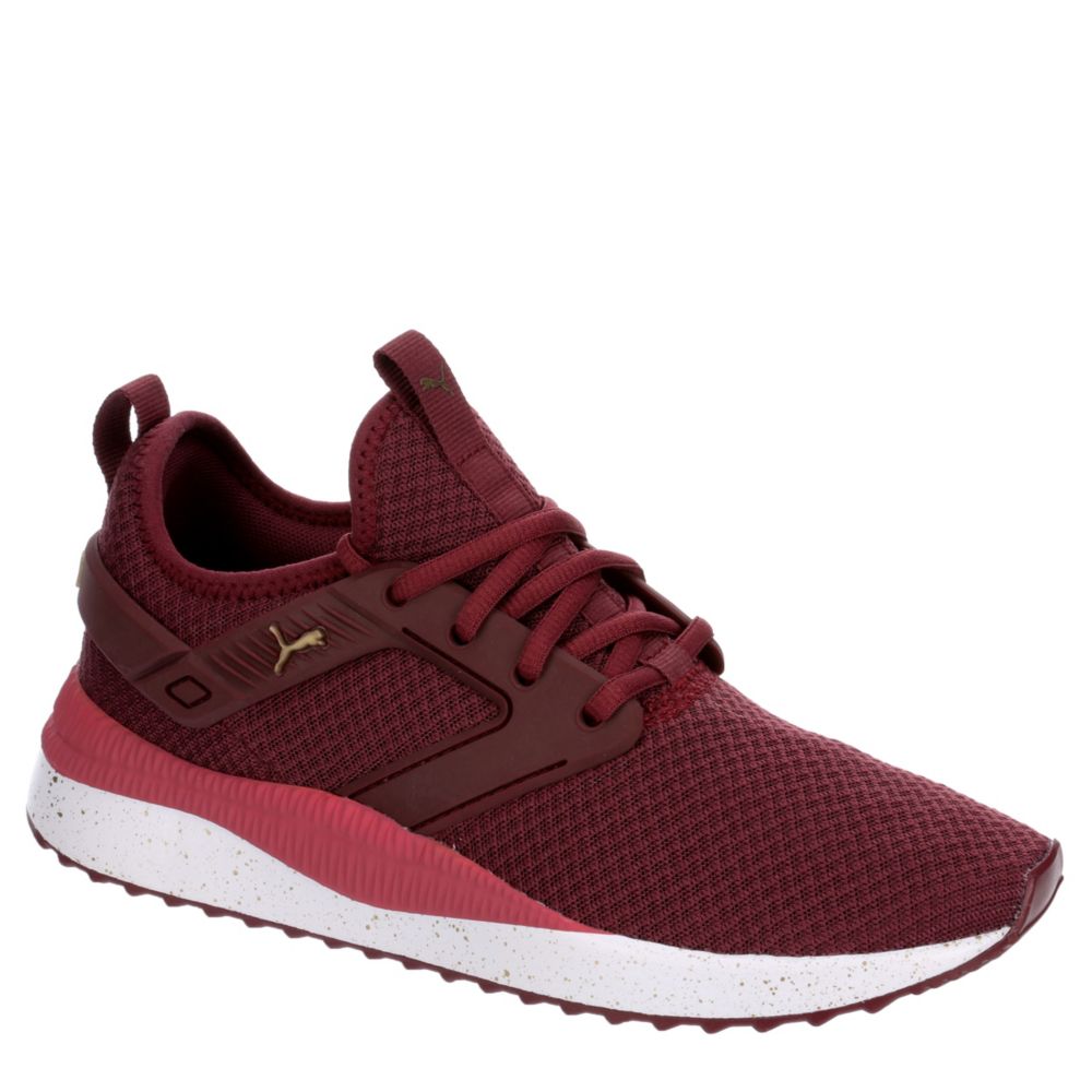 PUMA Womens Pacer Cage Sneaker - BURGUNDY