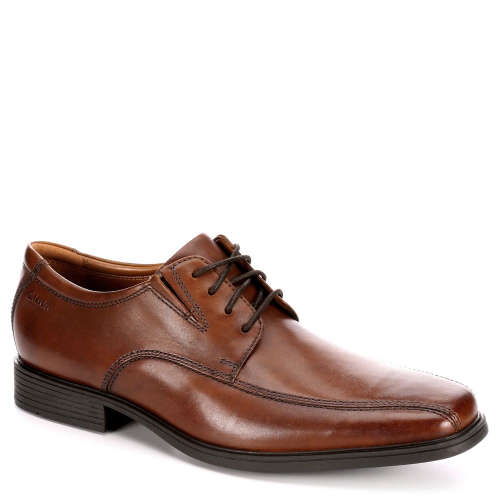 clarks brown oxford shoes