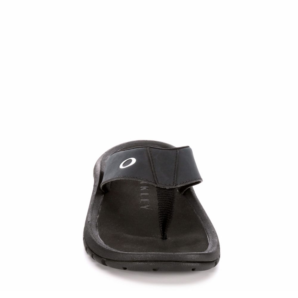 oakley mens supercoil 2.0 sandal