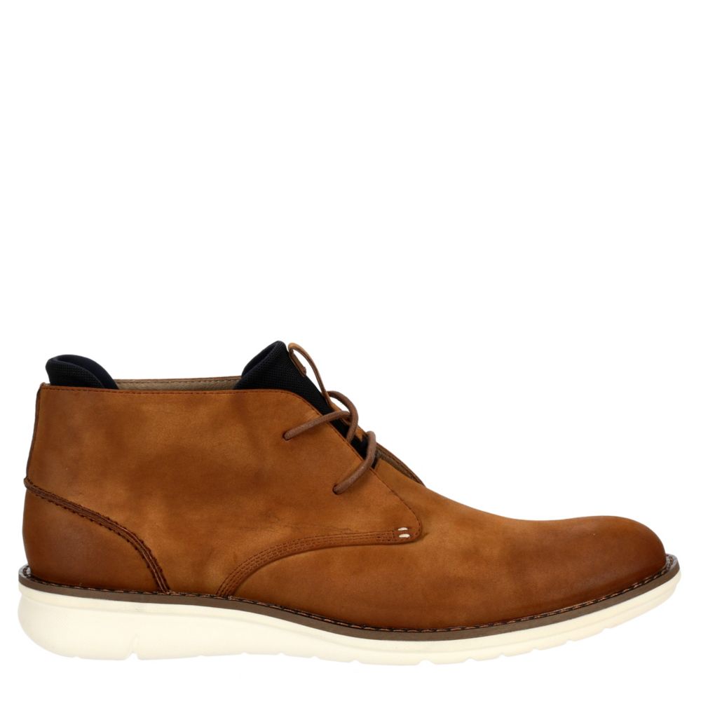 KENNETH COLE Mens Domino Chukka Boot - TAN