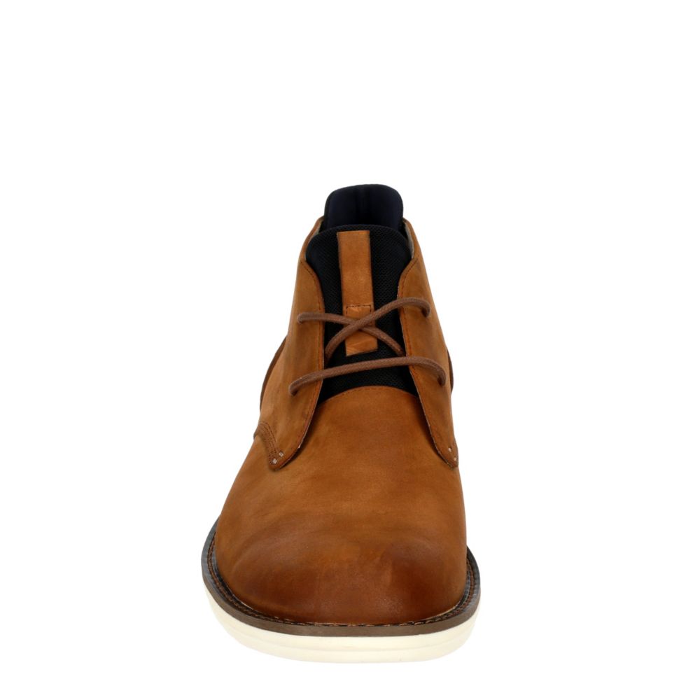 KENNETH COLE Mens Domino Chukka Boot - TAN