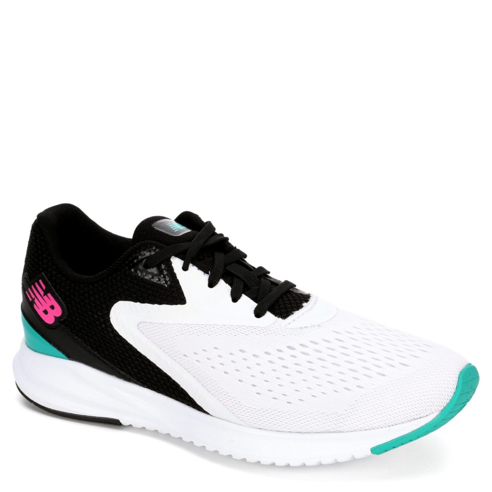 new balance pink running shoes