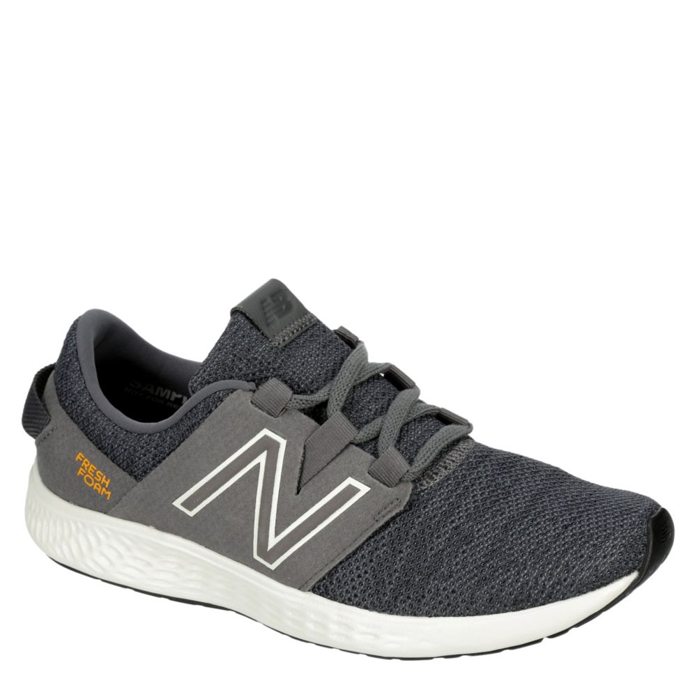 new balance men's lightweight running shoes