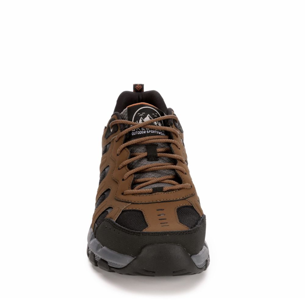 SKECHERS Mens Outland 2.0 Sneaker - BROWN
