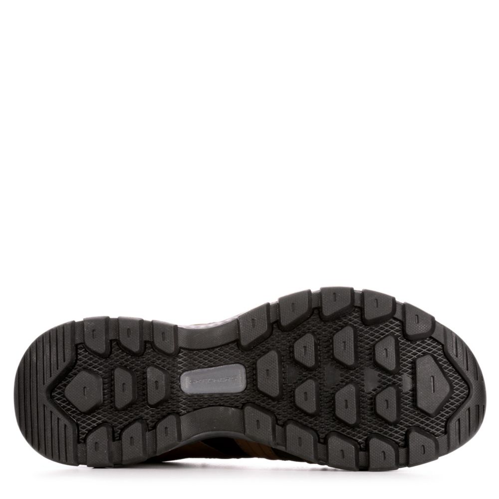 SKECHERS Mens Outland 2.0 Sneaker - BROWN