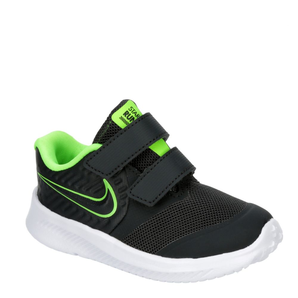 boys grey nike shoes