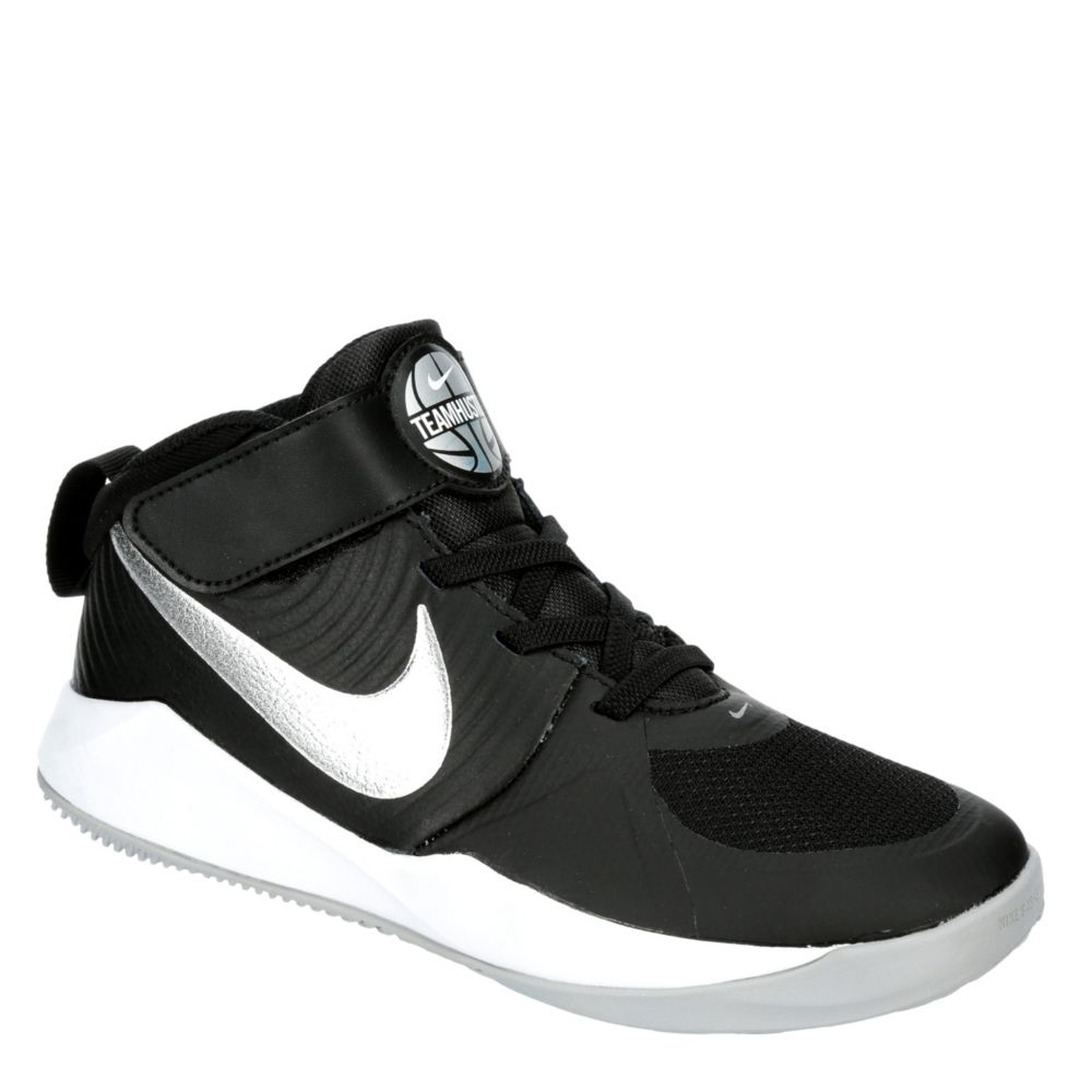 boys black nike basketball shoes