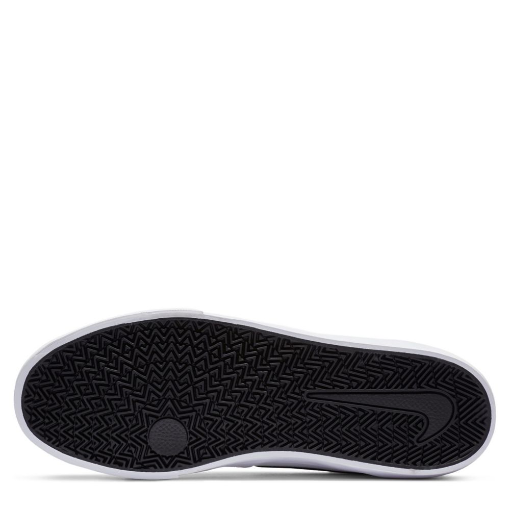 NIKE Mens Sb Charge Sneaker - WHITE