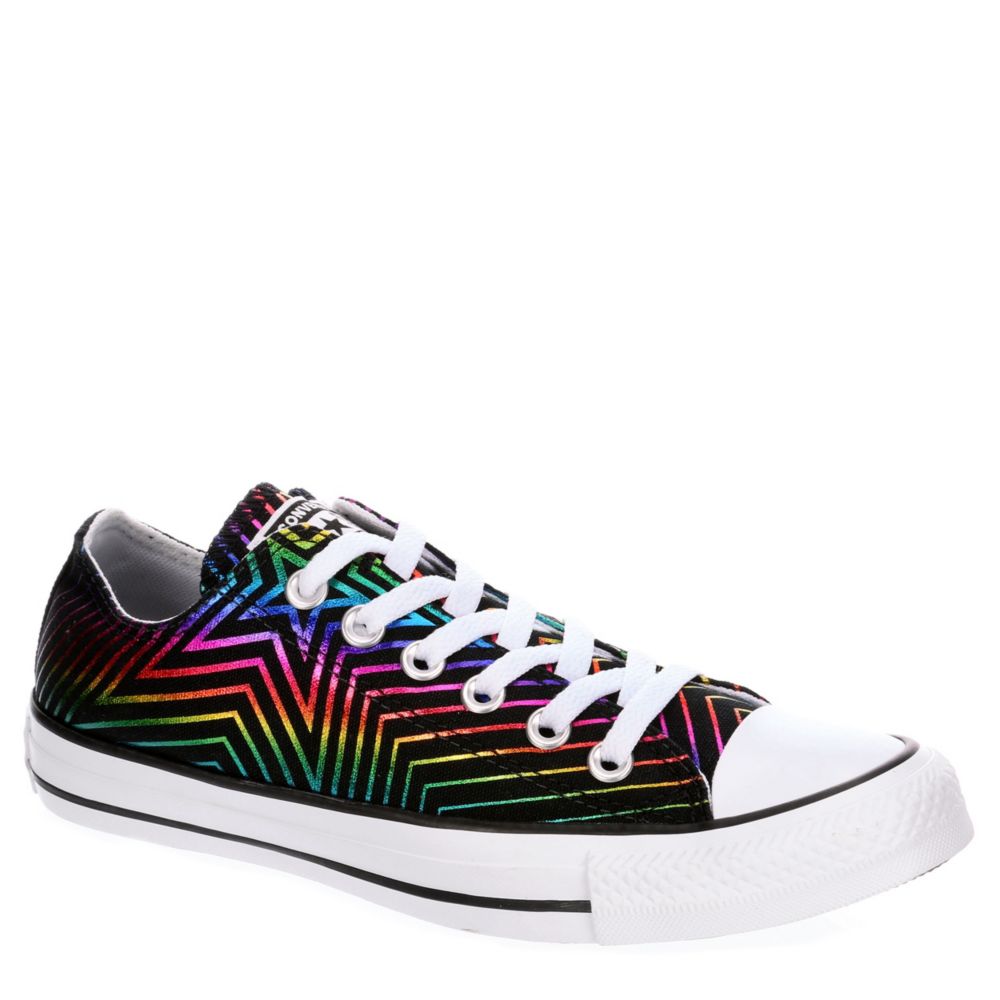 chuck taylor low sneaker