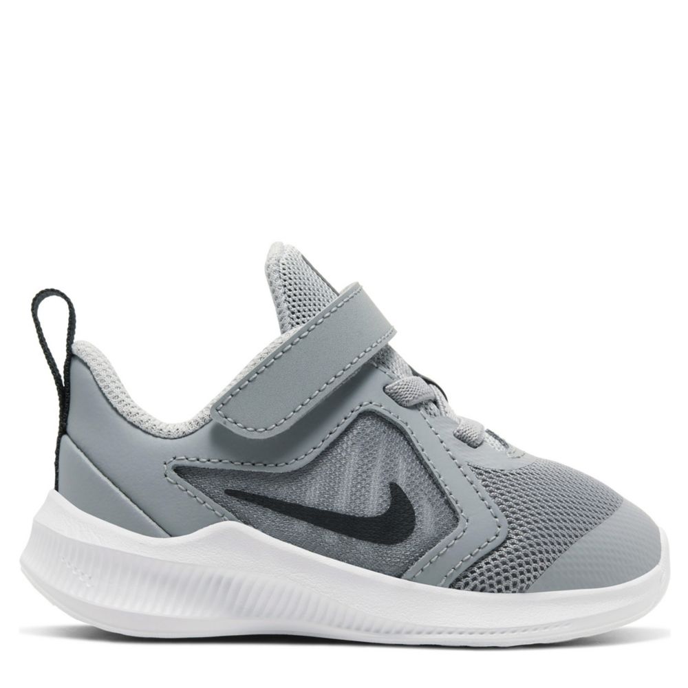 infant boy nike shoes