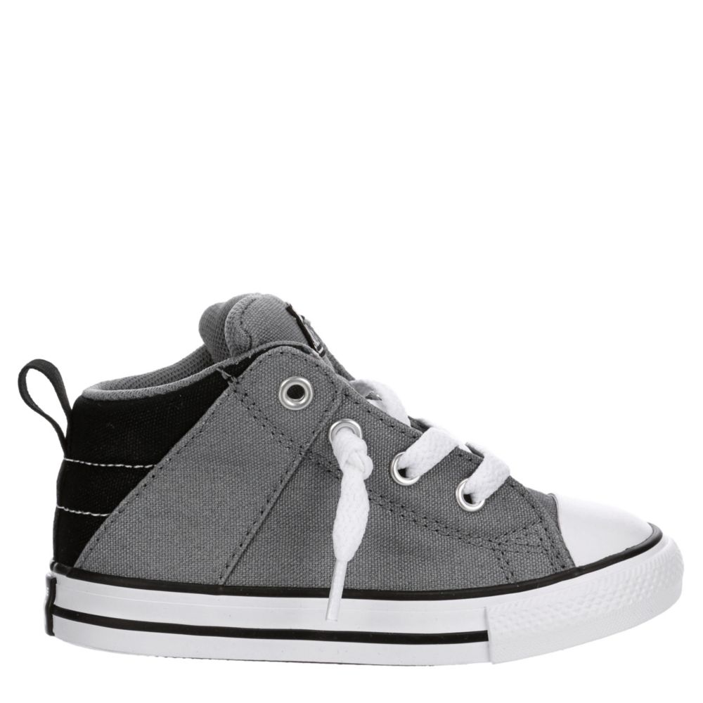 Boys Chuck Taylor All Star Axel Sneaker