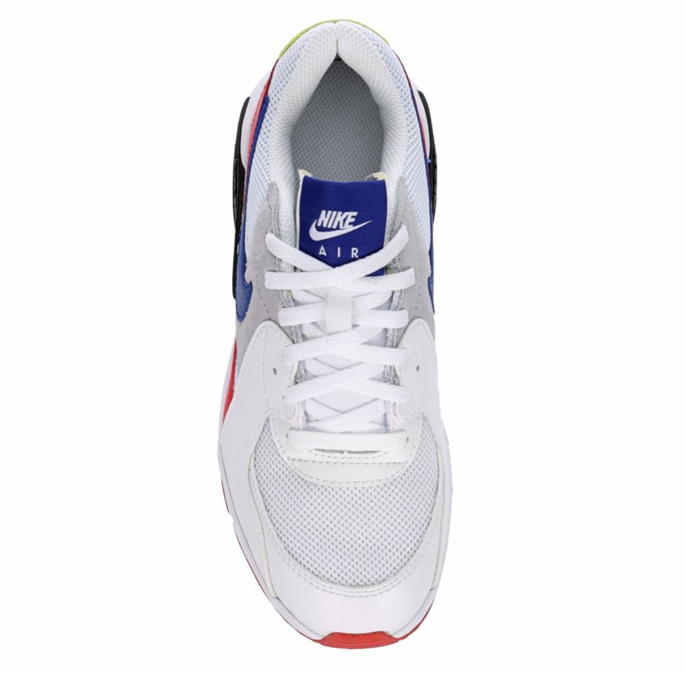 white and black airmaxes