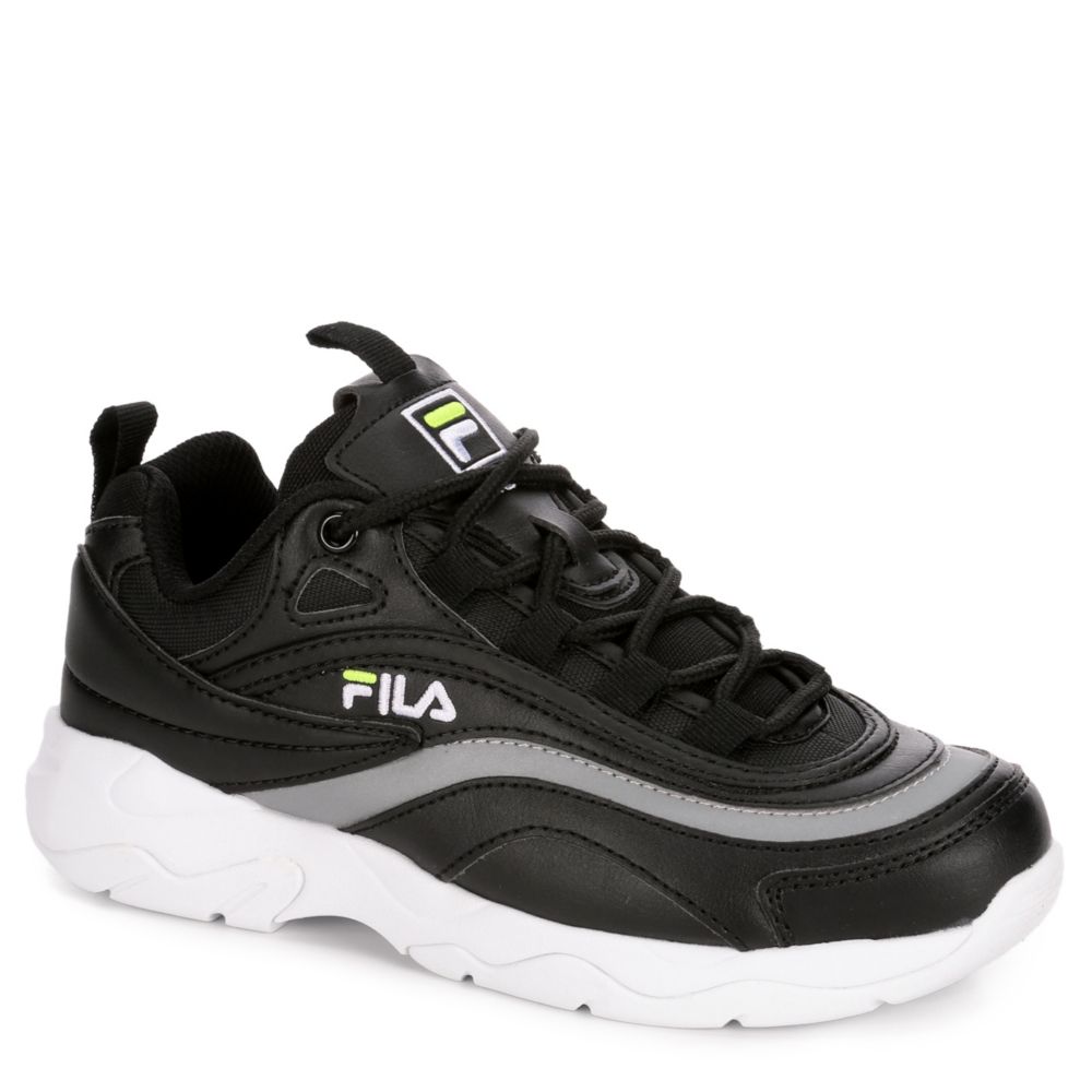 black fila shoes