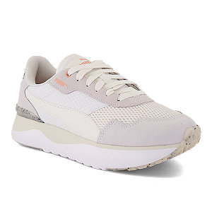 Image of Puma Voyage Better Damen Sneaker Grau bei OchsnerShoes.ch