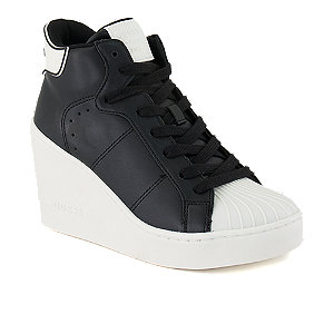 Image of Guess Antonio Damen Sneaker Schwarz bei OchsnerShoes.ch