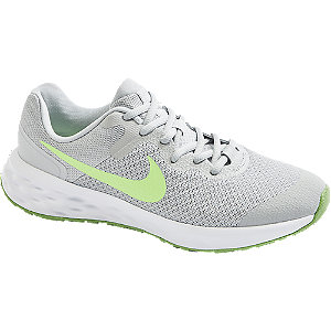 Levně Světle šedé tenisky Nike Revolution 6