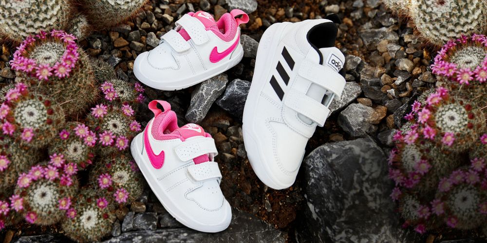 M&aacute;rk&aacute;s gyerek sneaker