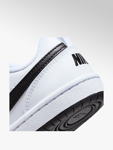 deichmann nike court borough