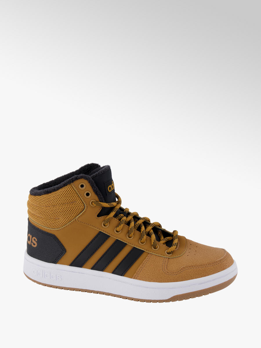 bruine adidas sneakers