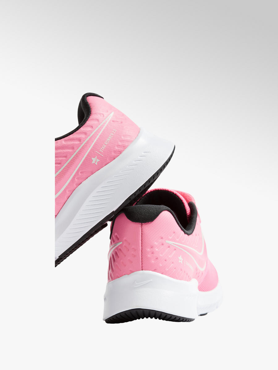 junior pink nike trainers