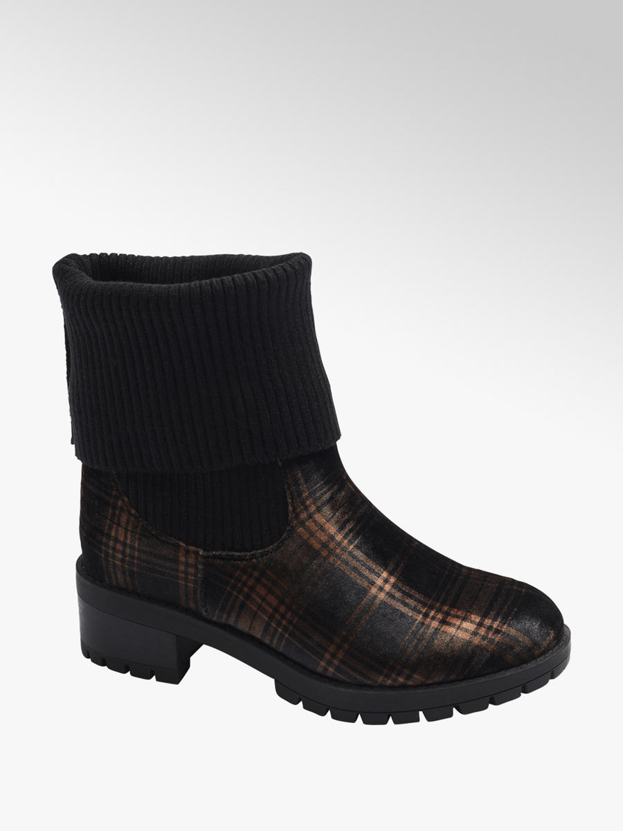 Botas planas de mujer